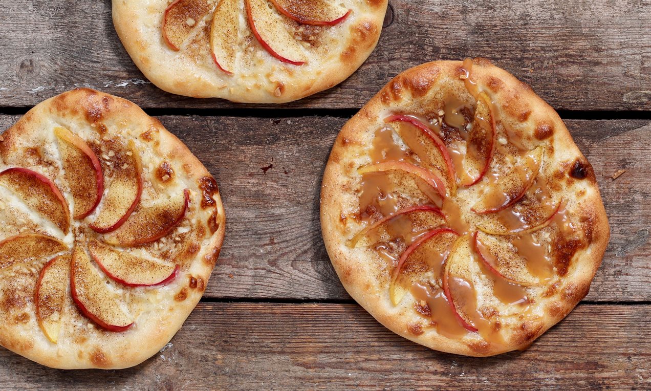 Nopea jälkiruokapizza omenalla ja kanelilla