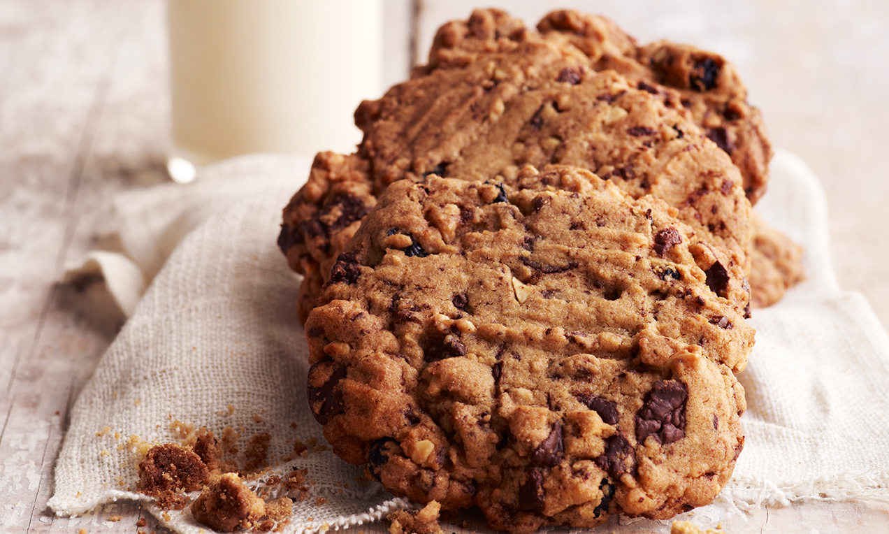 Amerikkalaiset karpalosuklaacookiet