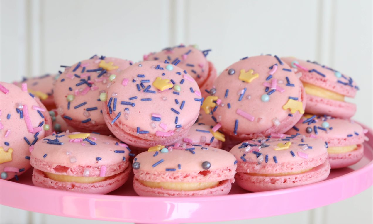 Koristeelliset macaron-leivokset