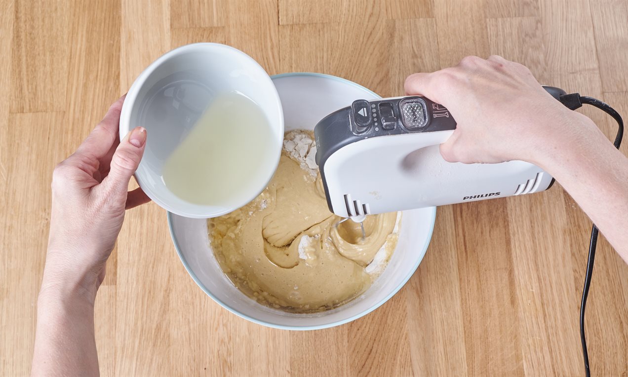 CakeuDessert Germany Editorialphoto Öl-zum-Backen 02